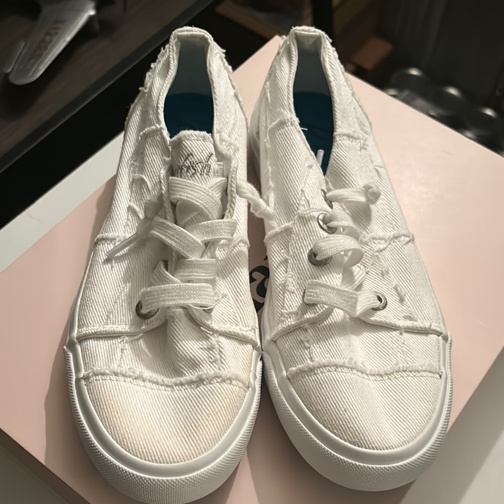 Blowfish White Canvas Sneakers